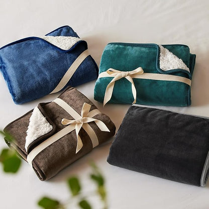 Bedsure Cat Blanket for Indoor Cats - Waterproof Calming Cat Blankets for Kitten, Sherpa Fleece Pet Blanket, Soft Plush Reversible Throw Furniture Protector, 35"x25", Green