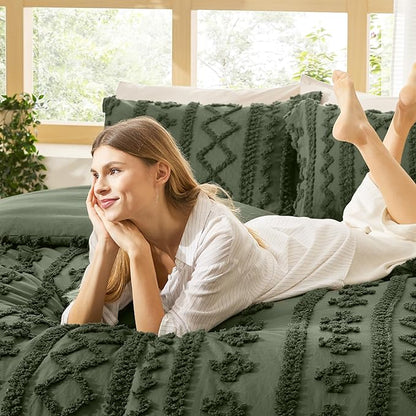 Bedsure Tufted Boho Comforter Set Oversized Queen - Olive Green Boho Bed Set, GentleSoft™ 3 Pieces Farmhouse Shabby Chic Embroidery Bedding, Gifts for Woman, Soft Jacquard Comforter for All Seasons