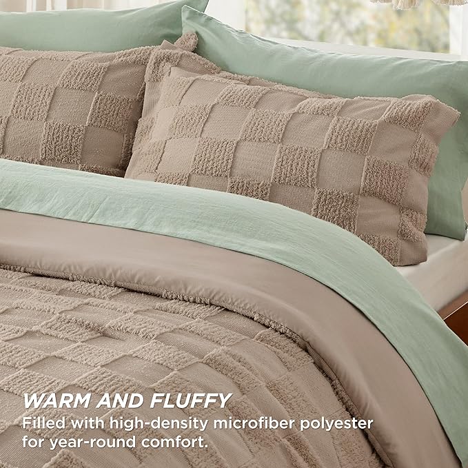 Bedsure King Size Comforter Set Khaki, Boho Tufted Bed Set, Checkered Farmhouse Shabby Chic Bedding, 3 Pieces, 1 Plaid Geometric Comforter and 2 Pillow Shams