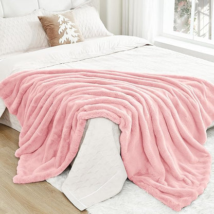 Touchat Luxury Faux Rabbit Fur Throw Blanket for Couch,Super Heavy Warm Cozy Blanket for Sofa Bedroom Living Room,Ultra Soft Fluffy Reversible Plush Blanket for Home Decor Gifts,Pink