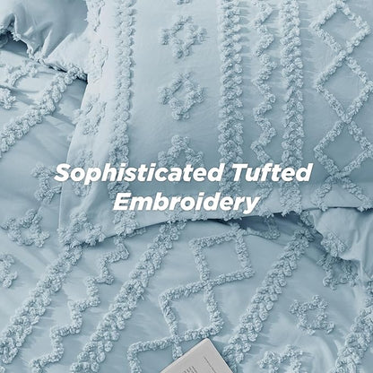Bedsure Tufted Boho Comforter Set King Size - Light Blue Boho Bed Set, GentleSoft™ 3 Pieces Farmhouse Shabby Chic Embroidery Bedding, Gifts for Woman, Soft Jacquard King Comforter for All Seasons