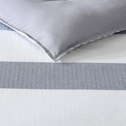 Nautica - Queen Comforter Set, Soft & Breathable Cotton Bedding with Medium Weight Feel, Reversible 3 Piece Bed Set with Matching Pillowcases (Fairwater Blue)