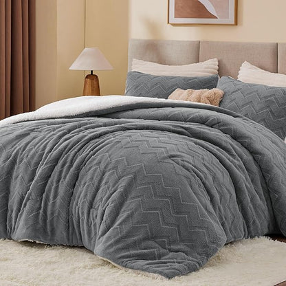 BEDELITE Fluffy King Size Comforter Set - Super Soft Sherpa Grey Comforter for King Size Bed, Luxury Warm Bedding Set for Winter, Fuzzy Bed Set 3 Pieces (1 Comforter, 2 Pillowcases)