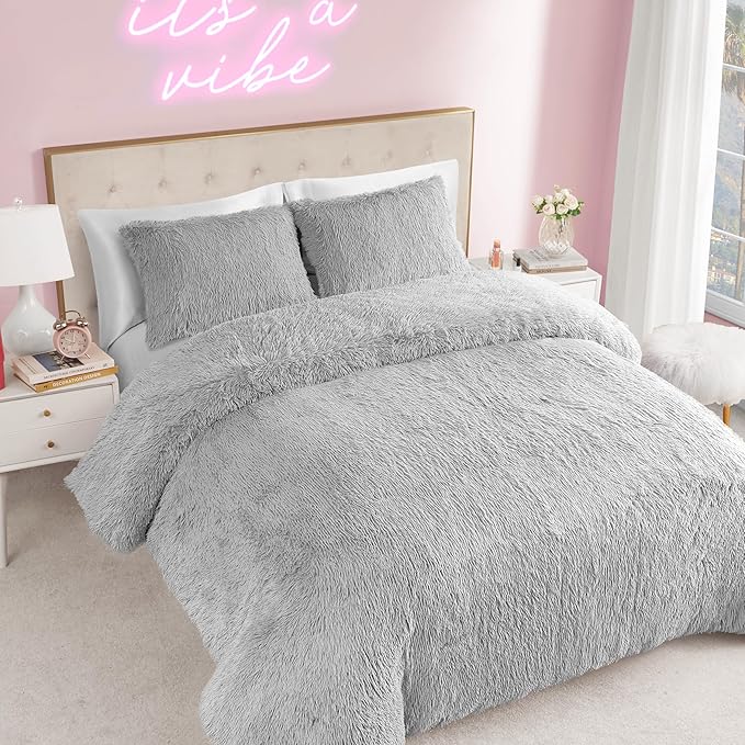 Juicy Couture Shaggy Faux Fur Grey Twin/Twin XL Comforter Set - Soft and Cozy 2-Piece Machine Washable Bedding Comforter and Sham Set