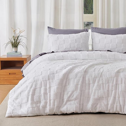 Joiedomi Tufted California King Comforter Set, 3 Pieces White Boho California King Bedding Set with 1 Plaid Geometric Comforter and 2 Pillow Shams, Checkered Bed in a Bag for All Seasons