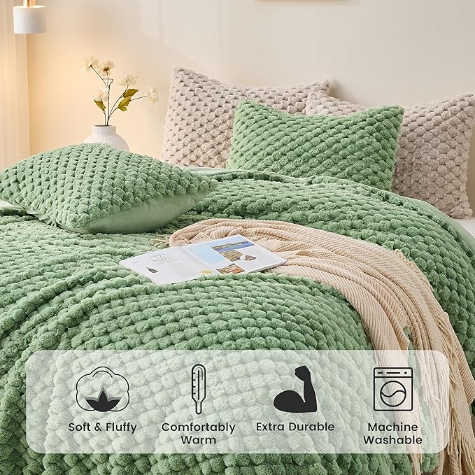 Simple&Opulence Fluffy Faux Fur Comforter Set, Plush Fuzzy Minky Bedding Set, 3 Pieces Warm Soft Comforter Bedding Set for Winter - 1 Shaggy Comforter with 2 Pillow Shams(King, Grid - Green)