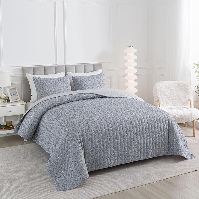Soul & Lane Blue Whisper Cotton Quilt Set - Twin Size with 1 Sham, Geometric Quilted Comforter, Lightweight Modern Diamond Bedspread in Blue Tones, Diamond Stitched Bedding