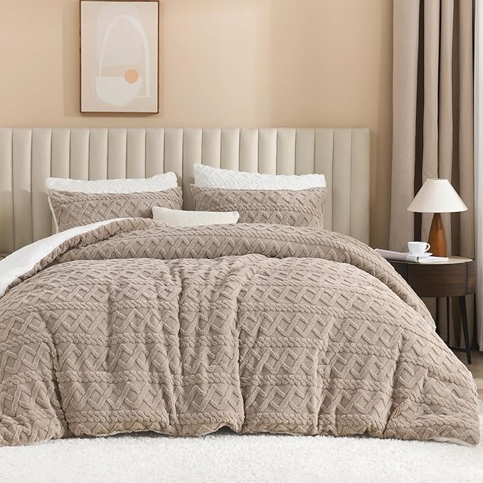 Andency Fluffy Sherpa King Comforter Set, Super Soft Khaki Fleece Warm Bedding for Winter, Luxury Jacquard Boho Thick Fuzzy Plush Bed Set 3 Pieces(1 Shaggy Comforter, 2 Pillowcases)