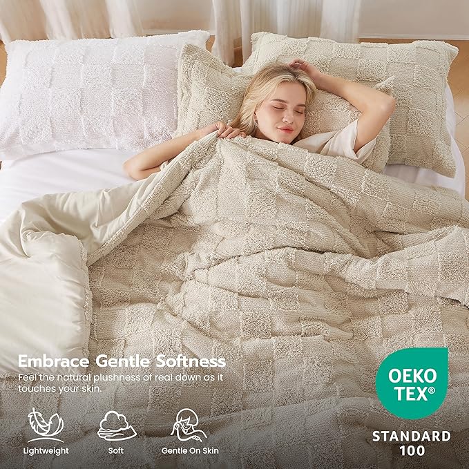Joiedomi Tufted King Size Comforter Set, 3 Pieces Beige Boho King Bedding Set with 1 Plaid Geometric Comforter and 2 Pillow Shams, Checkered Bed in a Bag for All Seasons