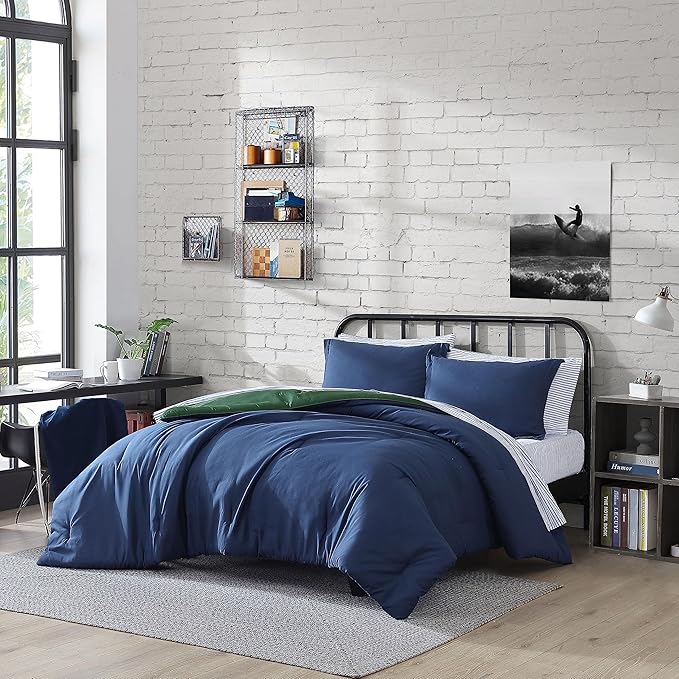 Nautica - Queen Bonus Bed Set, Reversible & Ultra-Soft Brushed Comforter with Lightweight Feel, 7 Piece Bedding with Matching Bed Sheets, Pillowcases, & Tote Bag (Captain's Blue/Green)