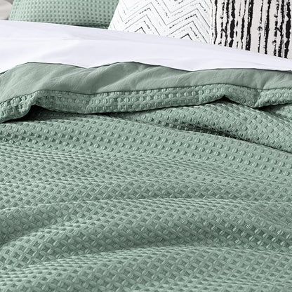 Chezmoi Collection Wilmer 3-Piece Oversized King Comforter Set, Sage Green, Soft and Cozy Lightweight Waffle Weave Comforter Bedding for All Season