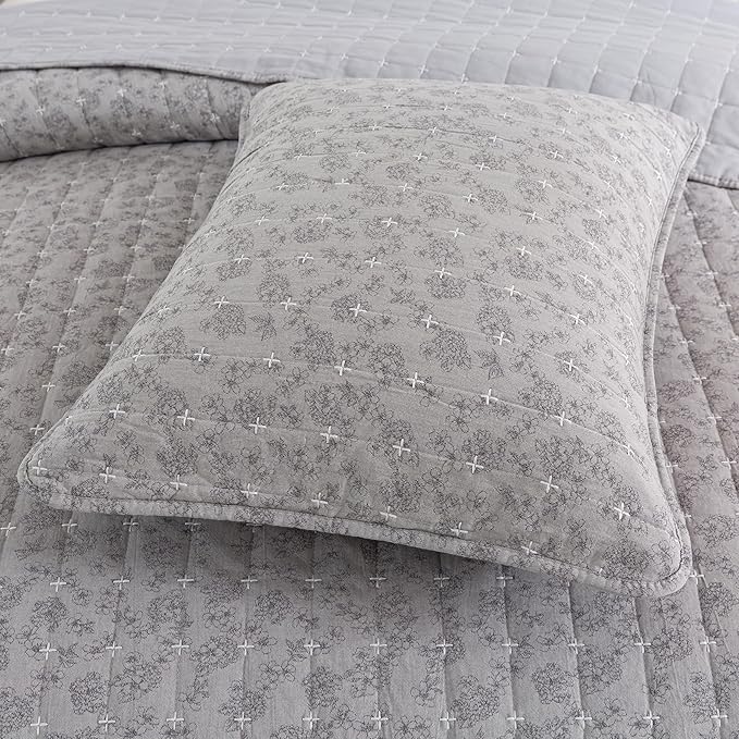 Soul & Lane Gray Whisper Cotton Quilt Set - King Size with 2 Shams, Geometric Quilted Comforter, Lightweight Modern Diamond Bedspread in Grey Tones, Diamond Stitched Bedding