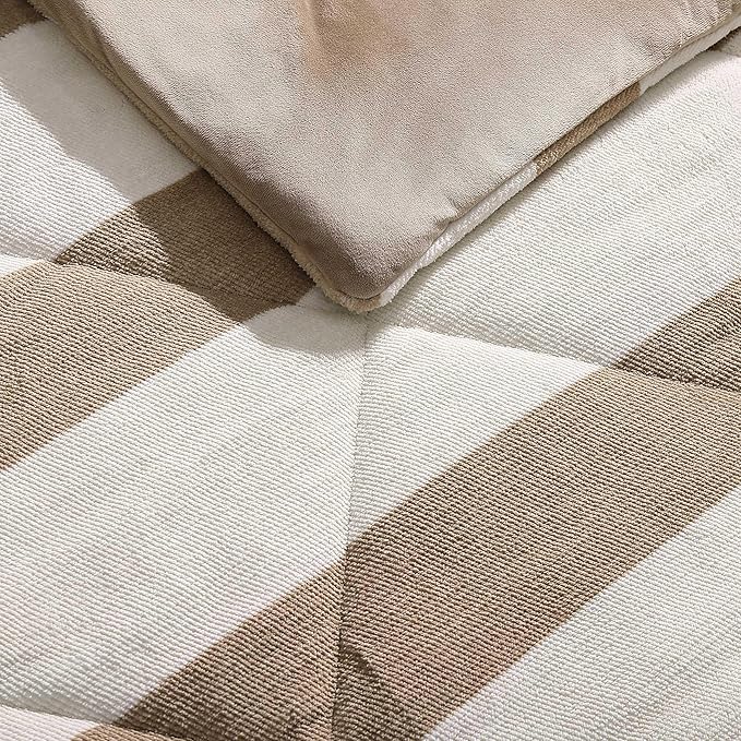 Nautica - Full/Queen Comforter Set, Soft Twill Plush Bedding with Matching Shams, Reverse to Micromink, Medium-Weight, Oeko-Tex Certified (Lawndale Brown)