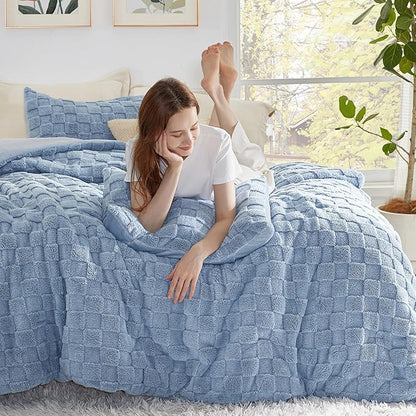 Bedsure Queen Fluffy Comforter Set, Ashley Blue Plush Fleece Bed Set, Checkered Farmhouse Boho Soft Warm Bedding for Winter, 3 Pieces, 1 Comforter (90"x90") and 2 Pillowcases (20"x26")