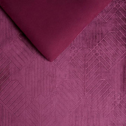 Nine West Maya 3 Piece Embossed Velvet Comforter Set, Luxurious All Season Bedding Including One Comforter and Two Pillow Shams, Queen, Maroon